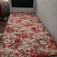 تخت خواب یک نفره به همراه تشک و میز آرایش