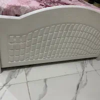 تخت یک نفره