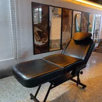 تخت سالن زیبایی جک دار در حد نو