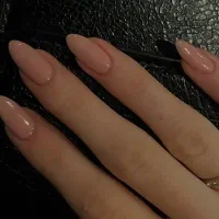 کاشت ناخن تخفیف ویژه