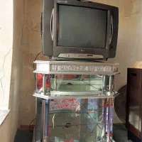 تلویزیون ال جی LG به همراه میز