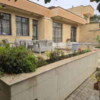 ویلایی-در-بست