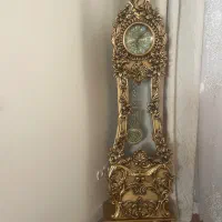 ساعت و بوفه