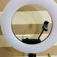 رینگ لایت  سالنی در حدنو