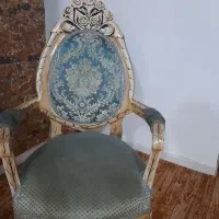 مبل تاج دار