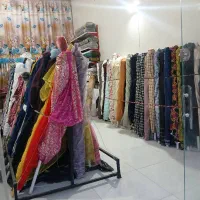 پارچه سرای کوروش|لباس|شیراز, ماه فیروزان|دیوار