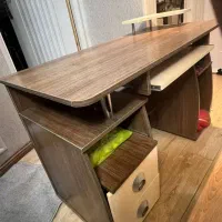 فروش فوری کمد و میز کامپیوتر در حد نو