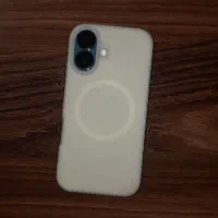 آیفون ۱۶ نرمال