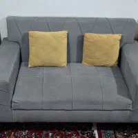 مبل راحتی ۷نفره زرده ۶۵۰۰ قرمزه ....