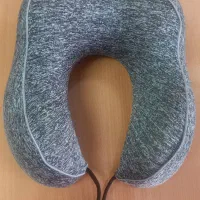 بالش دورگردنی