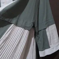 دو عدد مانتو|لباس|میانه, |دیوار