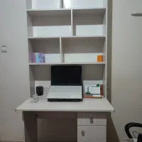 میز کامپیوتر و مطالعه