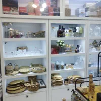 دکورطبقاتی ام دی اف و ویترین (فروش فوری)