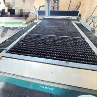 دستگاه برش لیزر فلزات