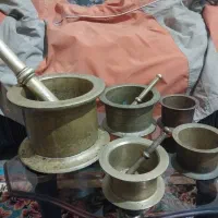 آونگ قدیمی برنجی در هر اندازه.