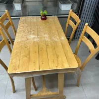 میز نهار خوری چوب راش در حد نو