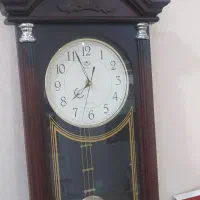 ساعت دیواری سالم.وتروتمیز