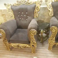 مبل سلطنتی با میز عسلی