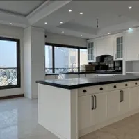 قلب پاسداران* ۱۴۰متر، ۳پارکینگ سندی، ۱۰ساله