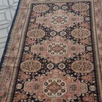 قالیچه کوچیک و دو پادری