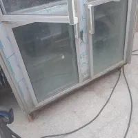 یخچال فریزر و ویترینی .باسکول ۵۰۰کیلویی ومرغ بر|فروشگاه و مغازه|یزد, |دیوار