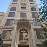 155متر-نوساز-ملک-آباد-ابتدای-بزرگمهر-نئوکلاسیک