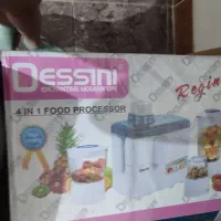 یک عدد آبمیوه گیری 4کاره