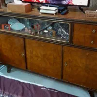 کنسول آنتیک(بوفه)،چوب گردو،قدمت بالای صد سال|بوفه، ویترین، کنسول|یزد, |دیوار