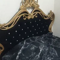 تخت و اینه دراور