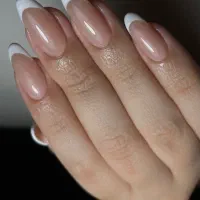 خدمات ناخن خانومای خاص(پودر و پلی‌ژل ولمینیت)