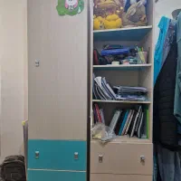 فروش دو فقره کمد لباس و وسایل بچه