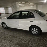 ماشین ریو مدل ۸۸ سفید