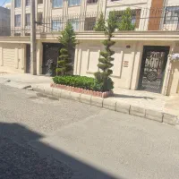 مستغلات ۲۱۰ متر / تمیز / شهرک راه اهن