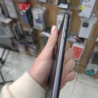 ایفون ۱۱ نرمال