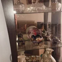 ویترین خانگی تمیز و سالم