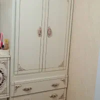 کمد|جاکفشی، کمد، دراور|گلبهار, شهر جدید گلبهار|دیوار