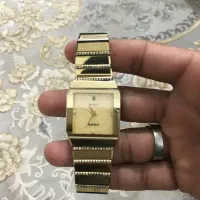 ساعت اناتوم طلایی