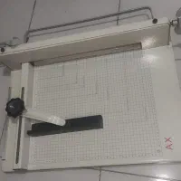 برش دهنده کاغذ