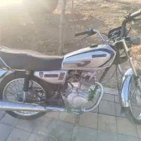 موتور 125 نقره ای