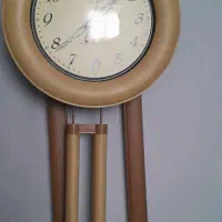 ساعت دیواری خیلی قدیمی