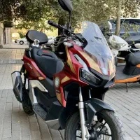 Honda adv 160