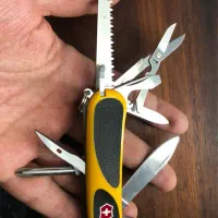 چاقوی چندکاره سفری ویکتورینوکس مدل 2.4913.C8|کوهنوردی و کمپینگ|تهران, تهرانپارس غربی|دیوار