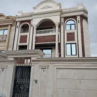 شاگرد ماهر کاشی کاری