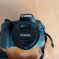 دوربین عکاسی کنون 90d با لنز 50mm 1.8