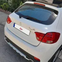 کوئیک R پارس خودرو سفید مشکی مدل 1402