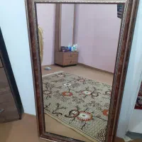 آیینه قدی|آینه|مشهد, هفت تیر (حافظ)|دیوار