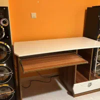 میز کامپیوتر و تحریر