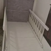 تخت خواب نوزاد و نوجوان