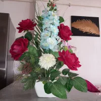 گلدان گل مصنوعی