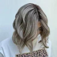 ترمیم ناخن رنگ مو فشیال با تخفیف عالی|خدمات آرایشگری و زیبایی|شیراز, فرگاز|دیوار